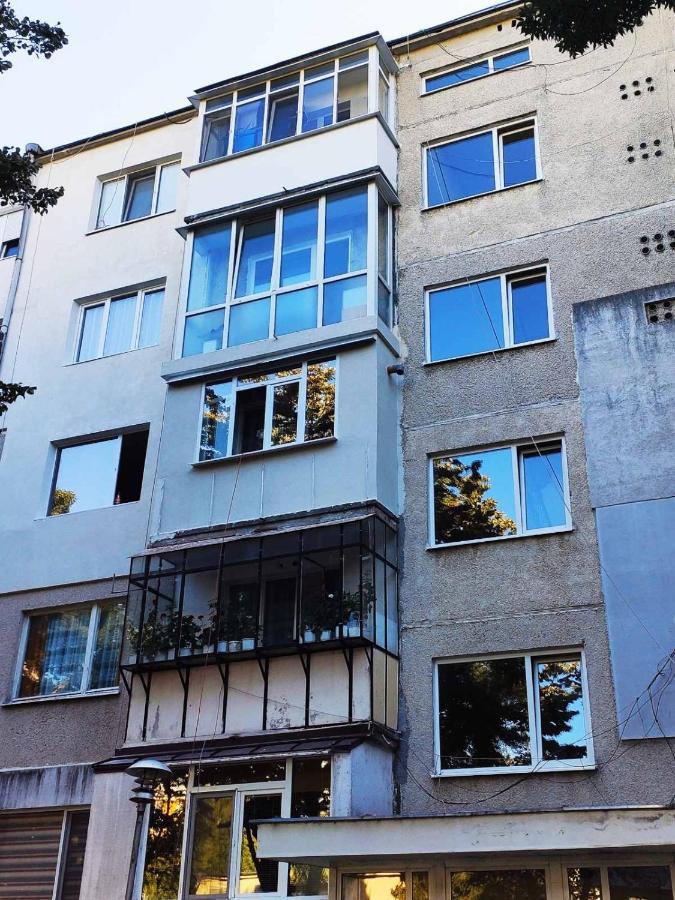Lidda Apartment In Residential Area Varna Esterno foto